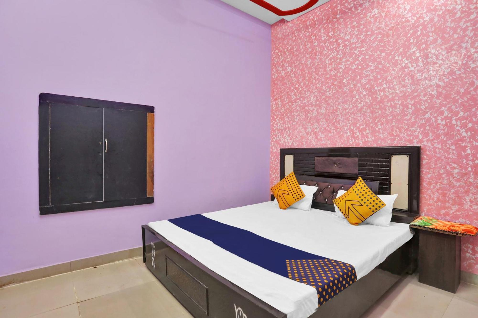 Hotel O Aniruddha Palace Mathura Zewnętrze zdjęcie