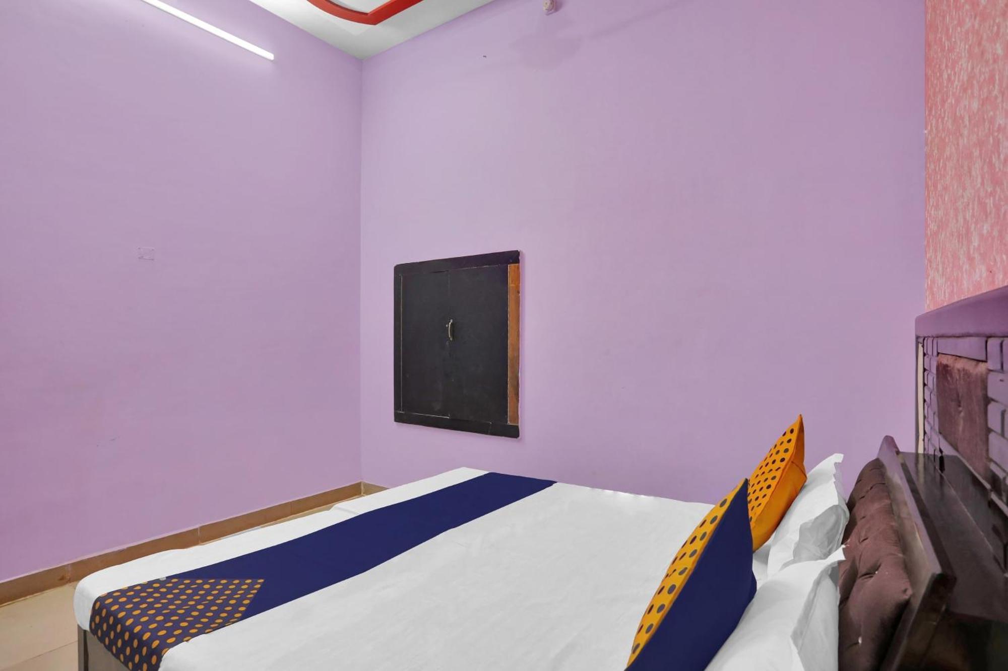 Hotel O Aniruddha Palace Mathura Zewnętrze zdjęcie