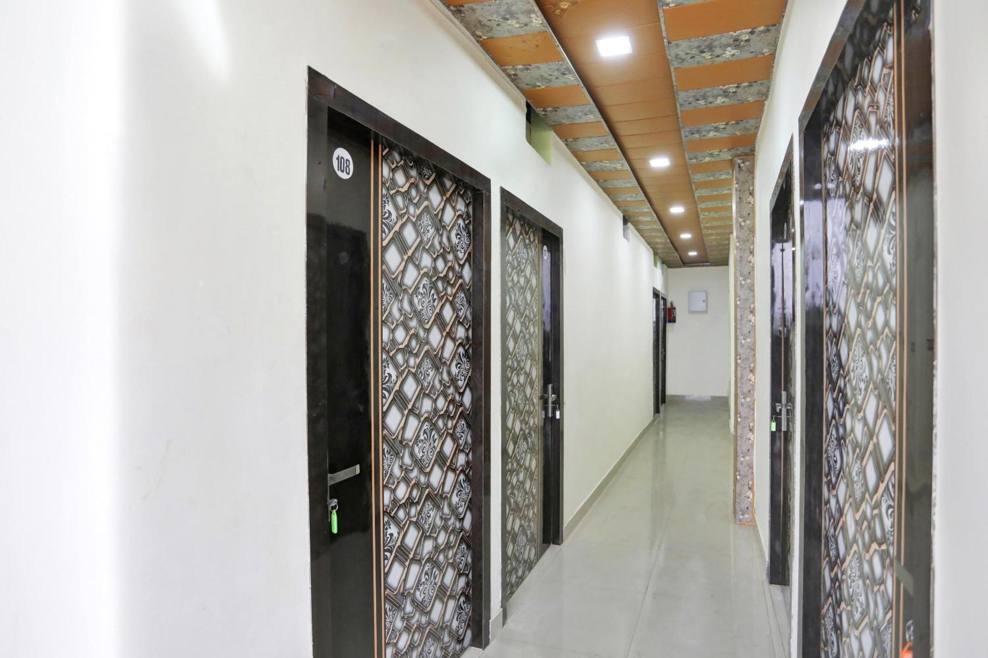 Hotel O Aniruddha Palace Mathura Zewnętrze zdjęcie